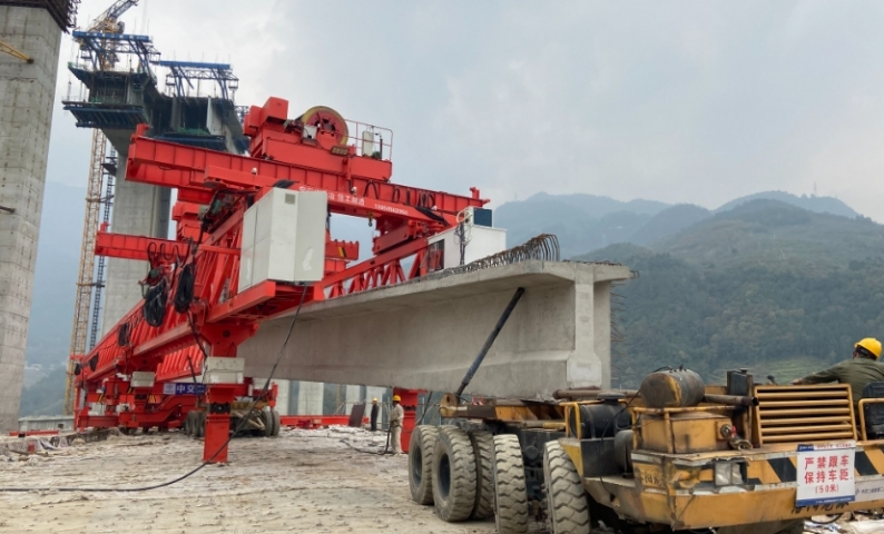 Building Engineering | Airhorse Permanent Magnet Variable Frequency Screw Machine Empowers Energy Saving Upgrade of a Bridge Factory of China Railway Tenth Bureau